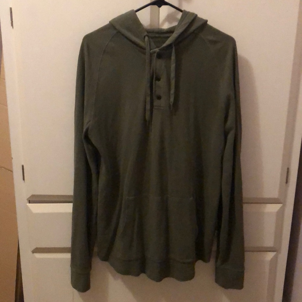 men’s shirt